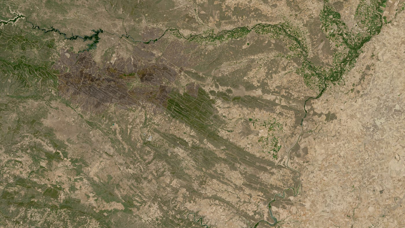 Imagen de satélite de la zona del incendio de losacio antes y después del fuego