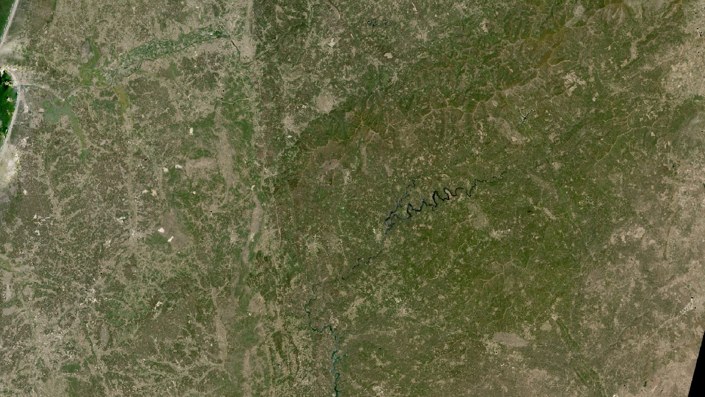 Imagen de satélite de la zona del incendio de pedrógão grande antes y después del fuego